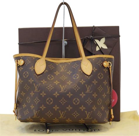 Products by Louis Vuitton: Neverfull PM